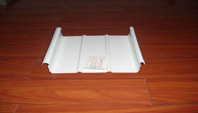 YX65-300铝镁锰板